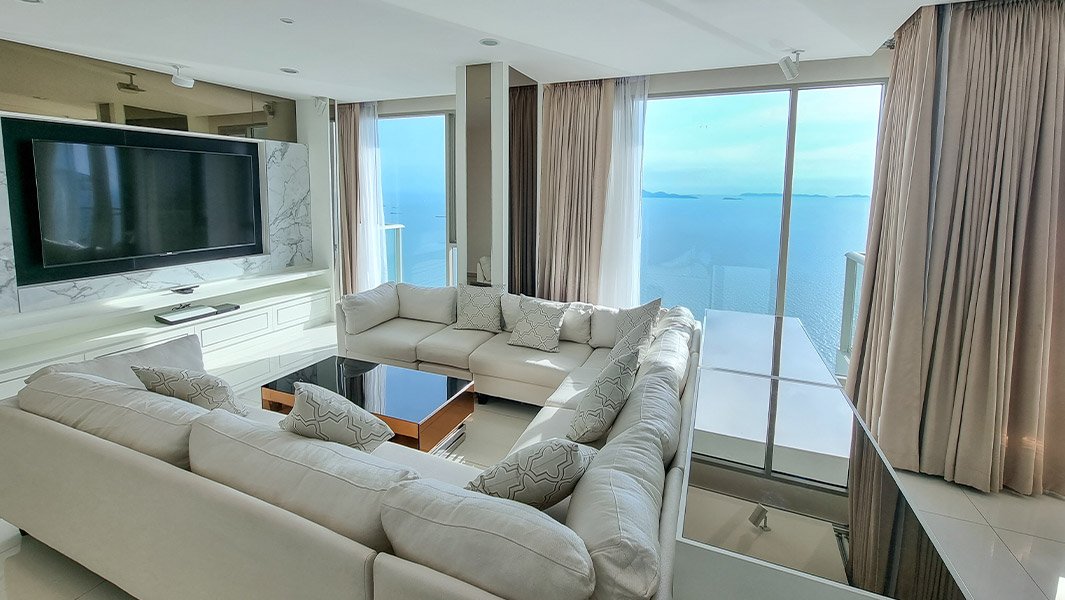 The Riviera wongamat penthouse - Luxury Condominium in Pattaya